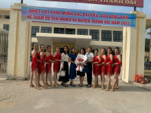 Đội khiêu vũ thể thao giáo viên trường MN Cao Viên tham dự hội thi